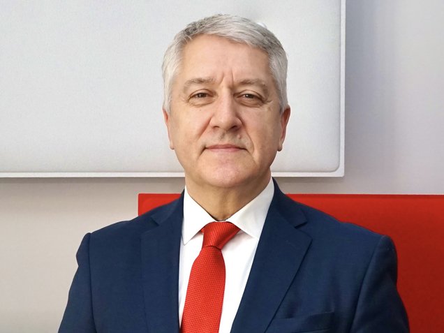 Portraitfoto von Mag. Wolfgang Lackner